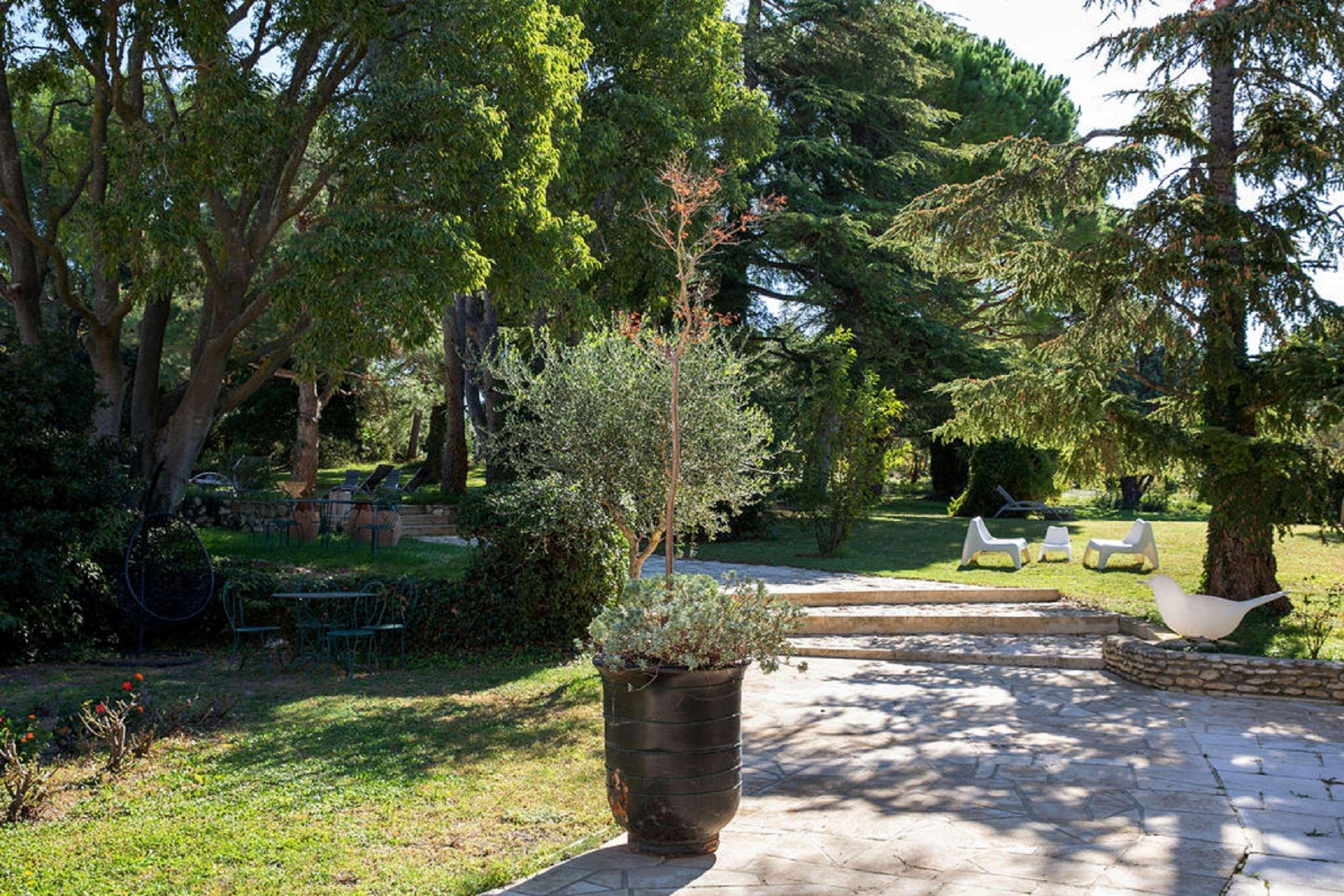 Best Western Le Val Majour Fontvieille Exterior photo