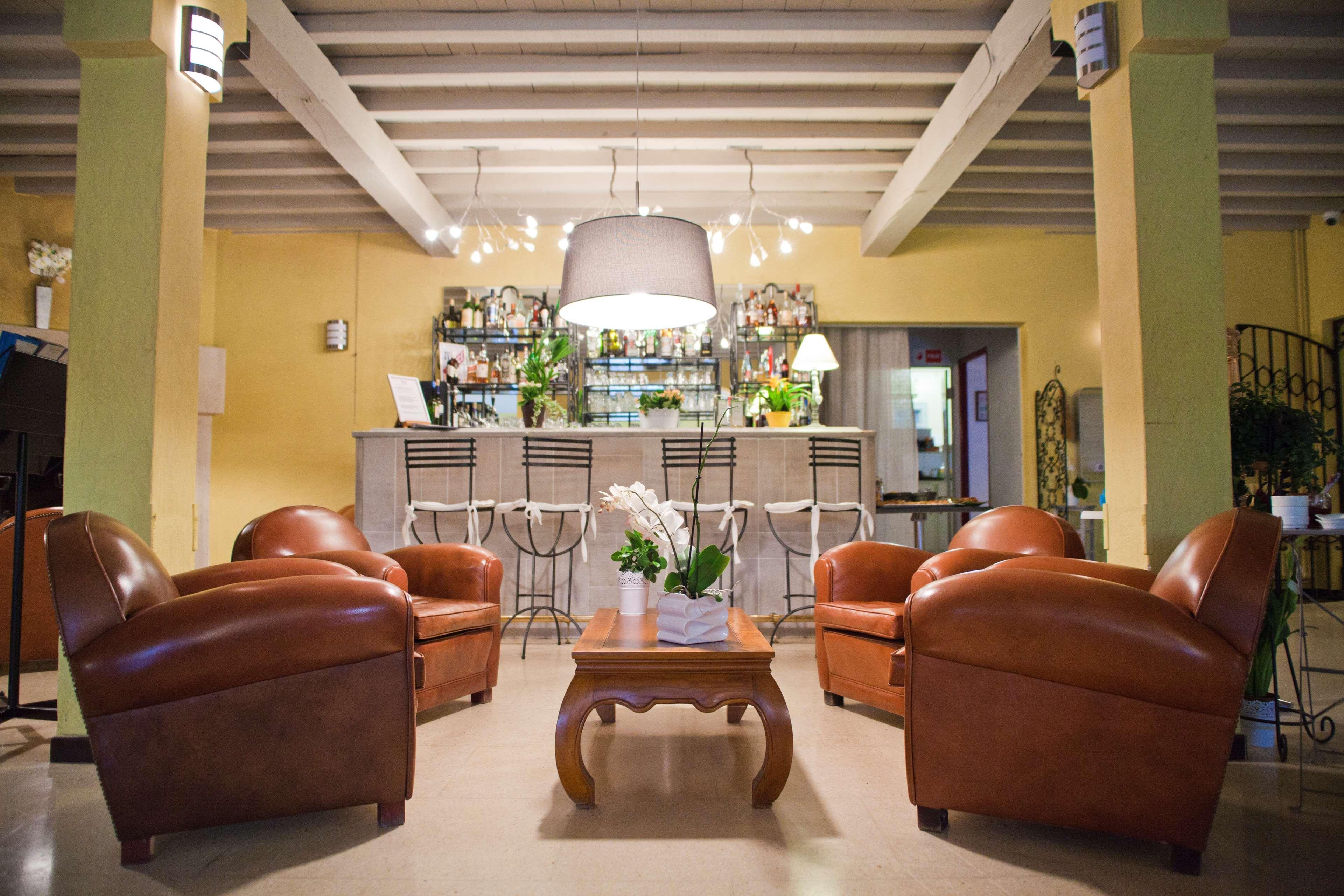 Best Western Le Val Majour Fontvieille Exterior photo